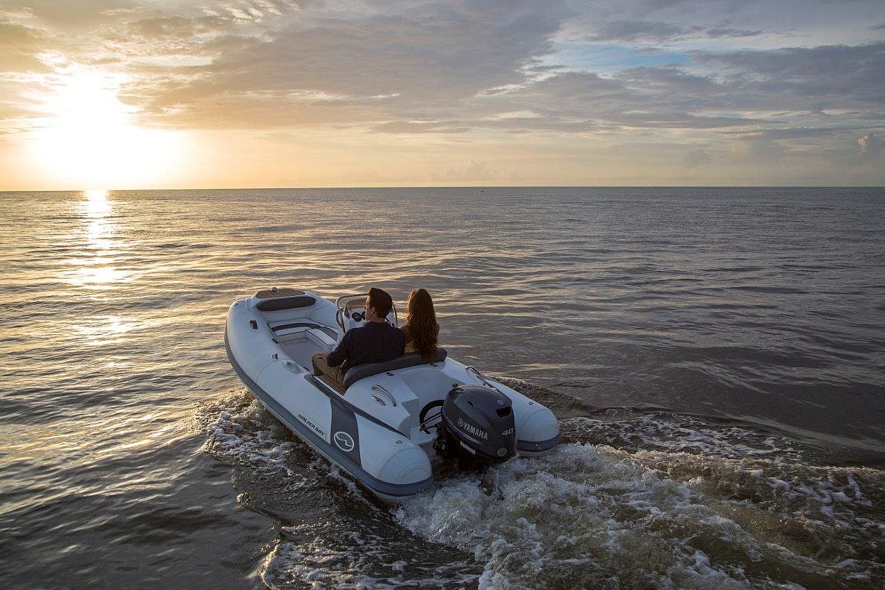 Walker Bay Tender GENERATION 360 DLX - 2024