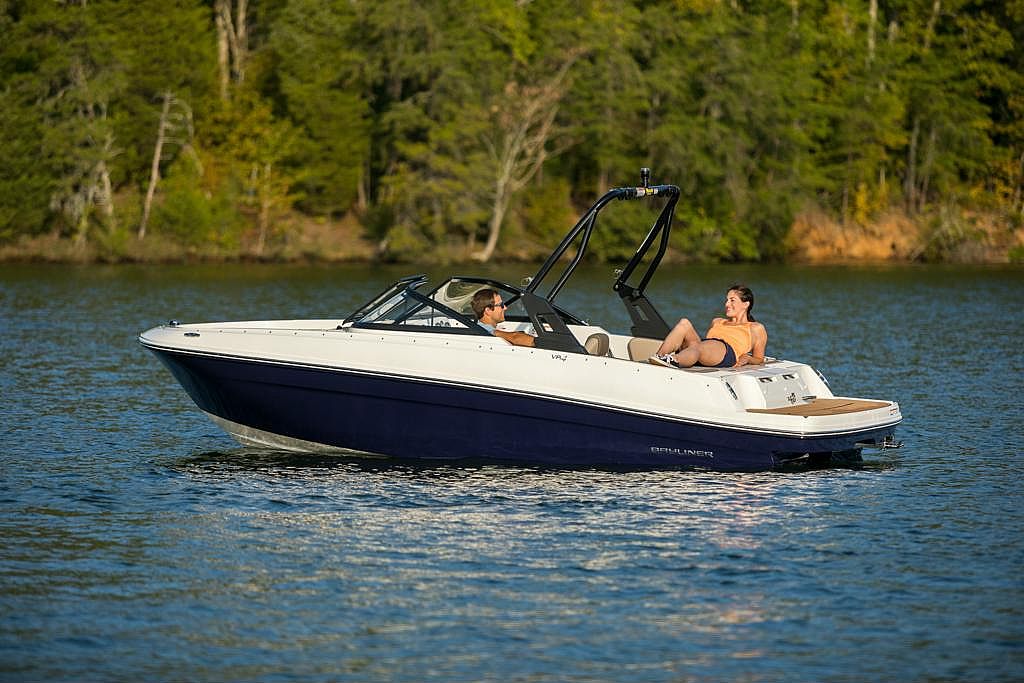Bayliner VR4 - NOVO V PONUDBI - 2024