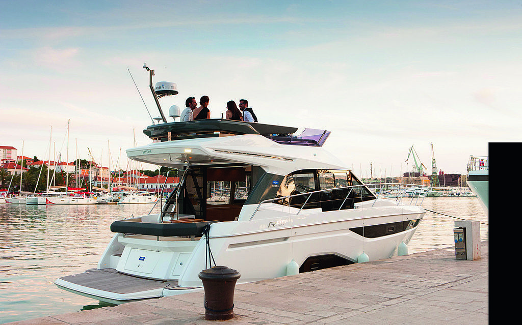 Bavaria R40 Fly - 2025
