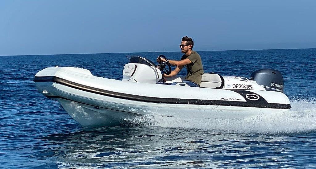Walker Bay Tender Generation 400 Carbon edition2020 for sale call for a price 
