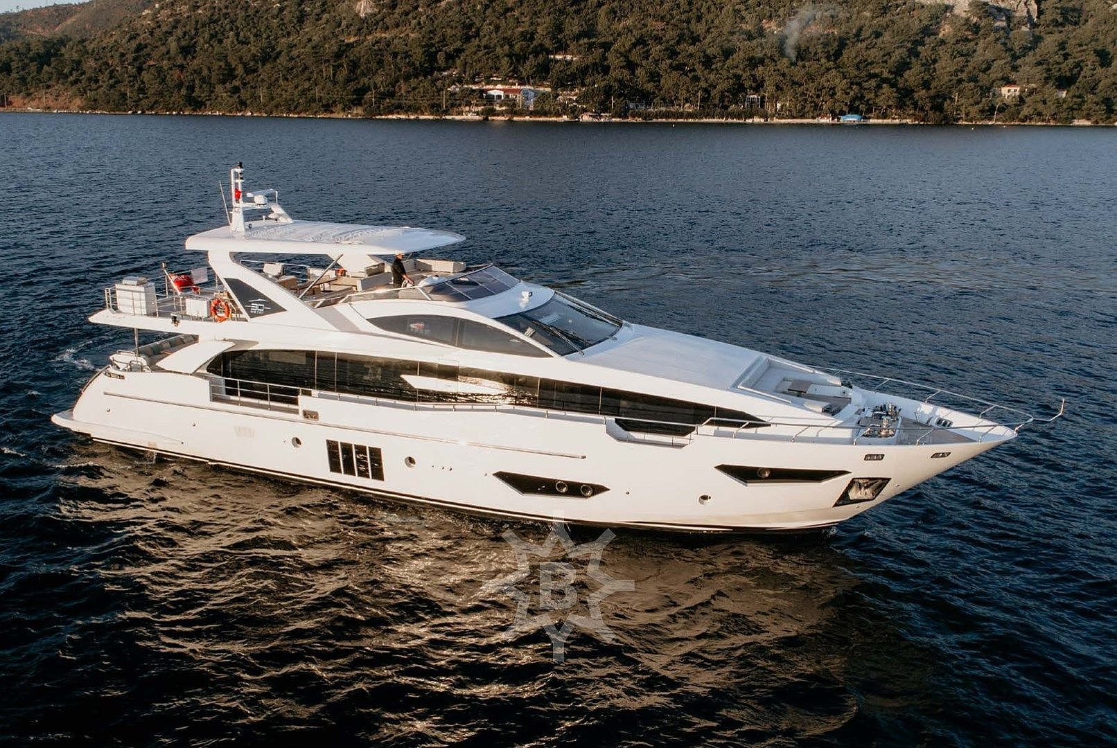 azimut yacht 30 metri prezzo