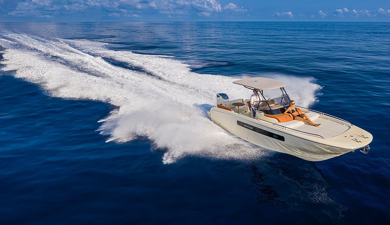 Invictus CX 270 - 2022