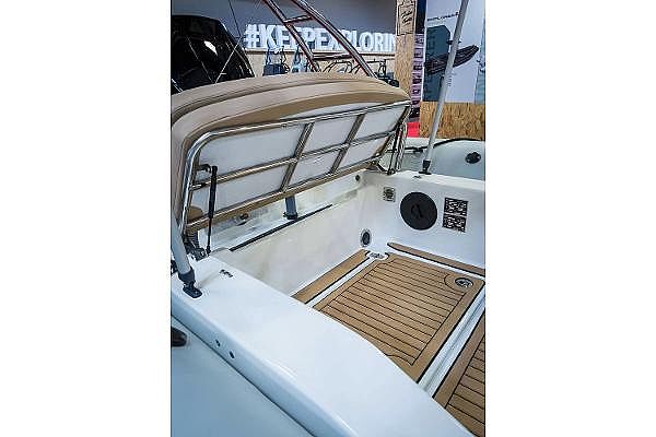 Bombard SUNRIDER 700   Suzuki 200 APX - 2023