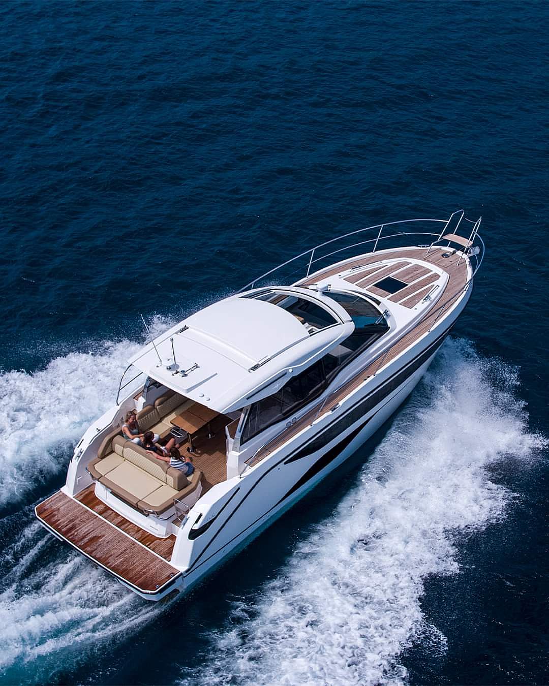 Bavaria SR36 Hard top ***NOVI MODEL*** - 2025