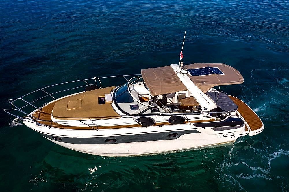 Bavaria 32 Sport - 2013