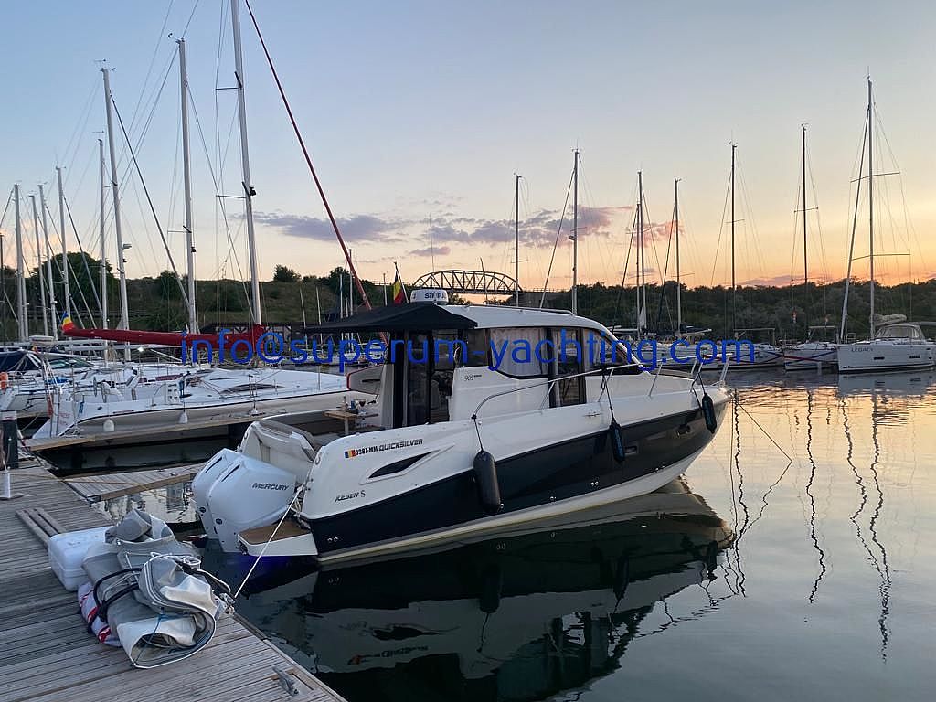Quicksilver Activ 905 Weekend - 2019