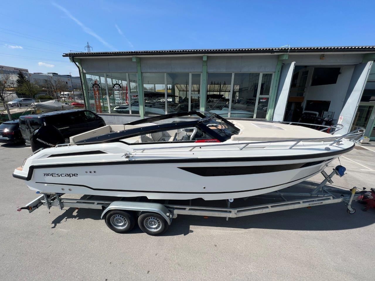 Parker 780 Escape - OGLED V SALONU2023 for sale: 79263.-EUR