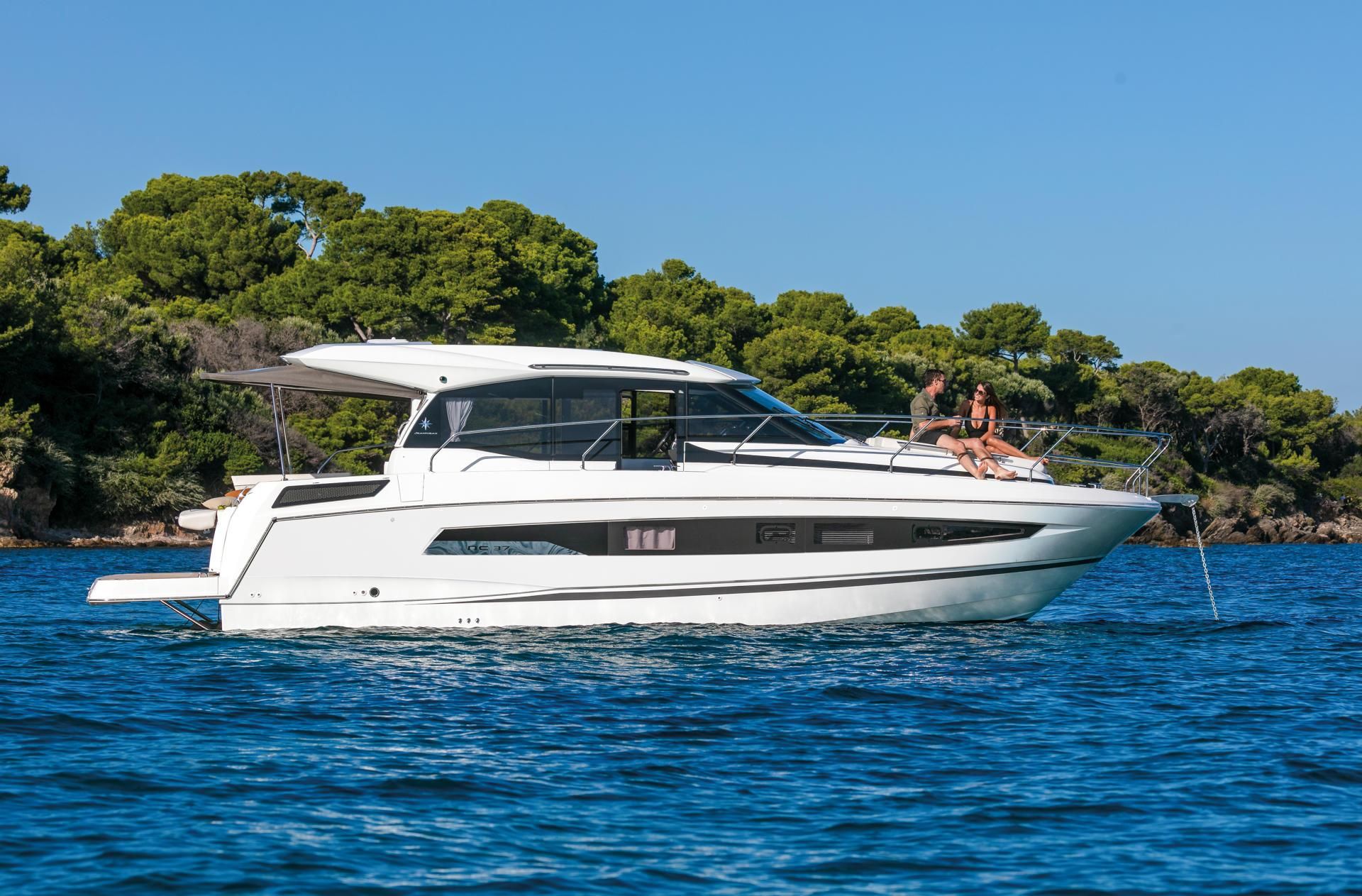 Jeanneau NC 37 - 2022