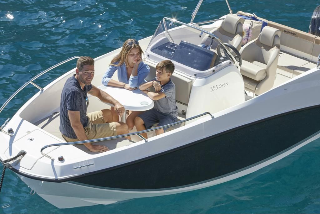 Quicksilver 555 Open + Mercury F115 - ZALOGA2023 for sale: 35600.-EUR