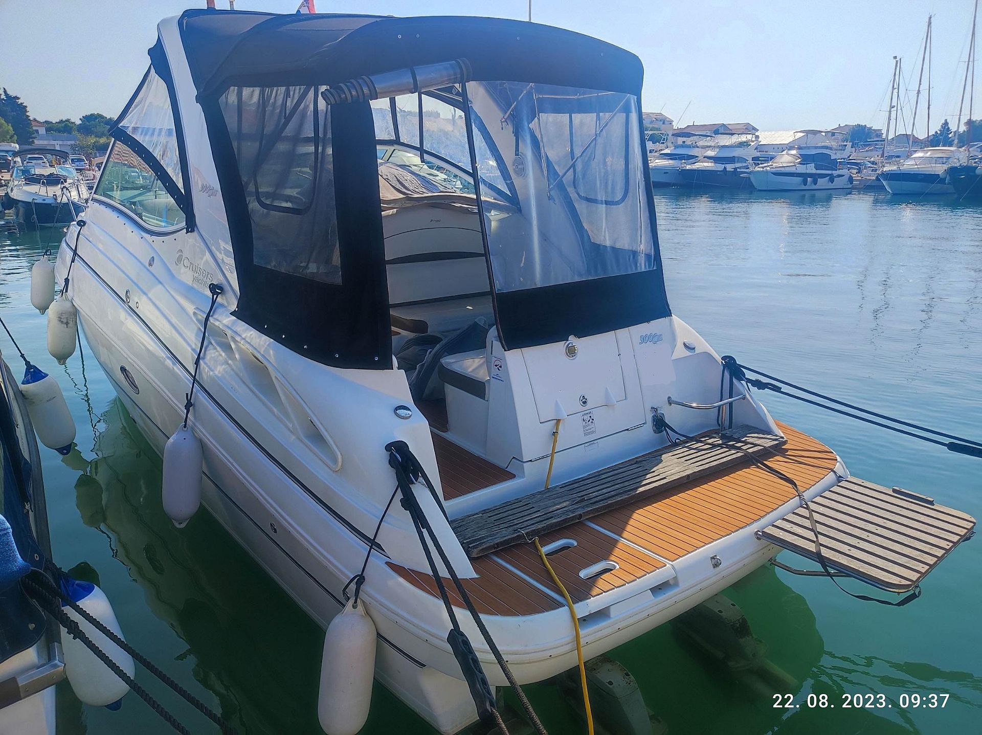 Cruisers 3002008 for sale: 67000.-EUR