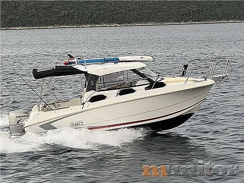 Beneteau Antares 7.80 HT - 2012