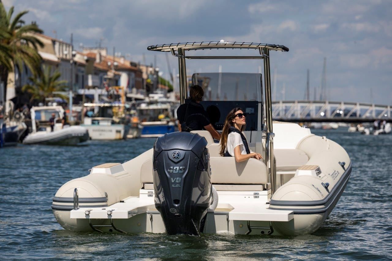 Capelli 900 LUXE - Premiera Cannes 2023 - 2023