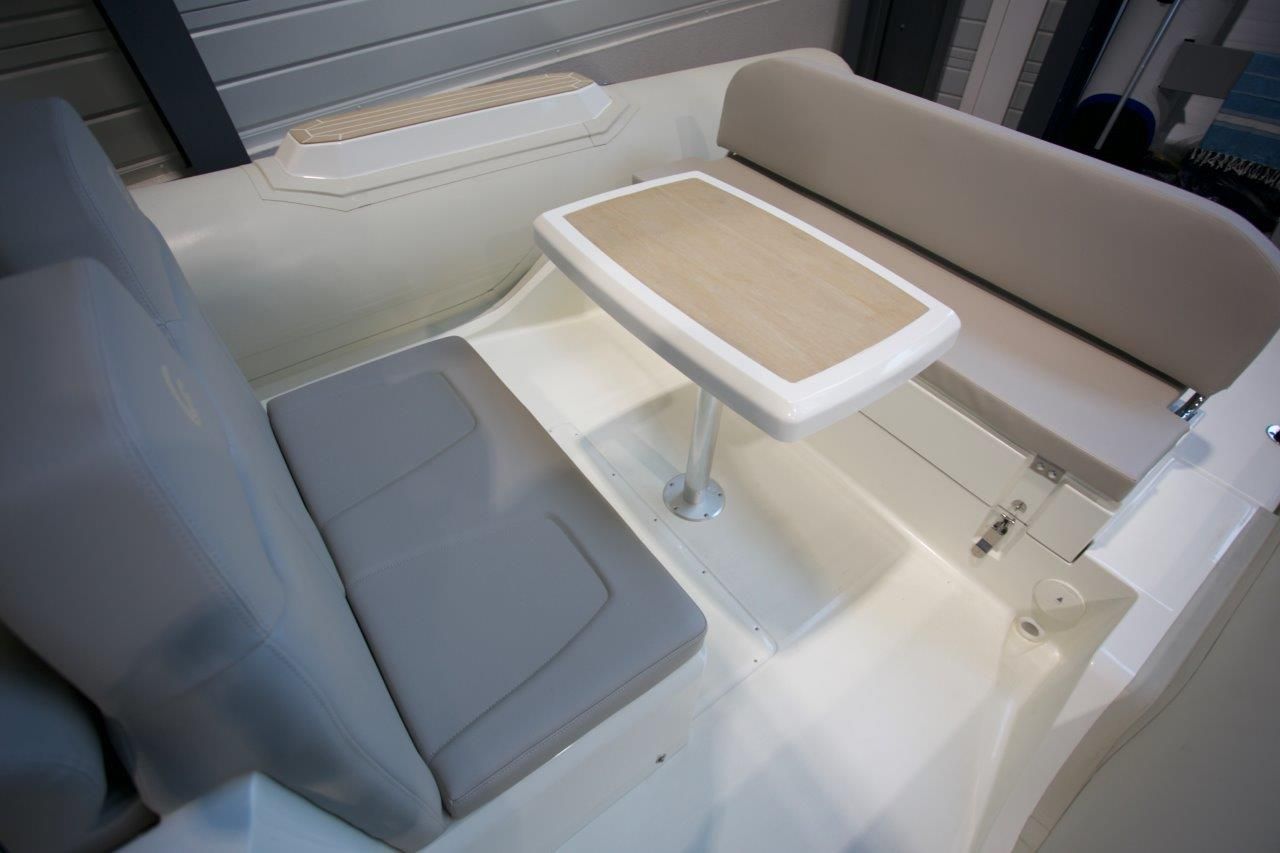 Capelli 900 LUXE - Premiera Cannes 2023 - 2023