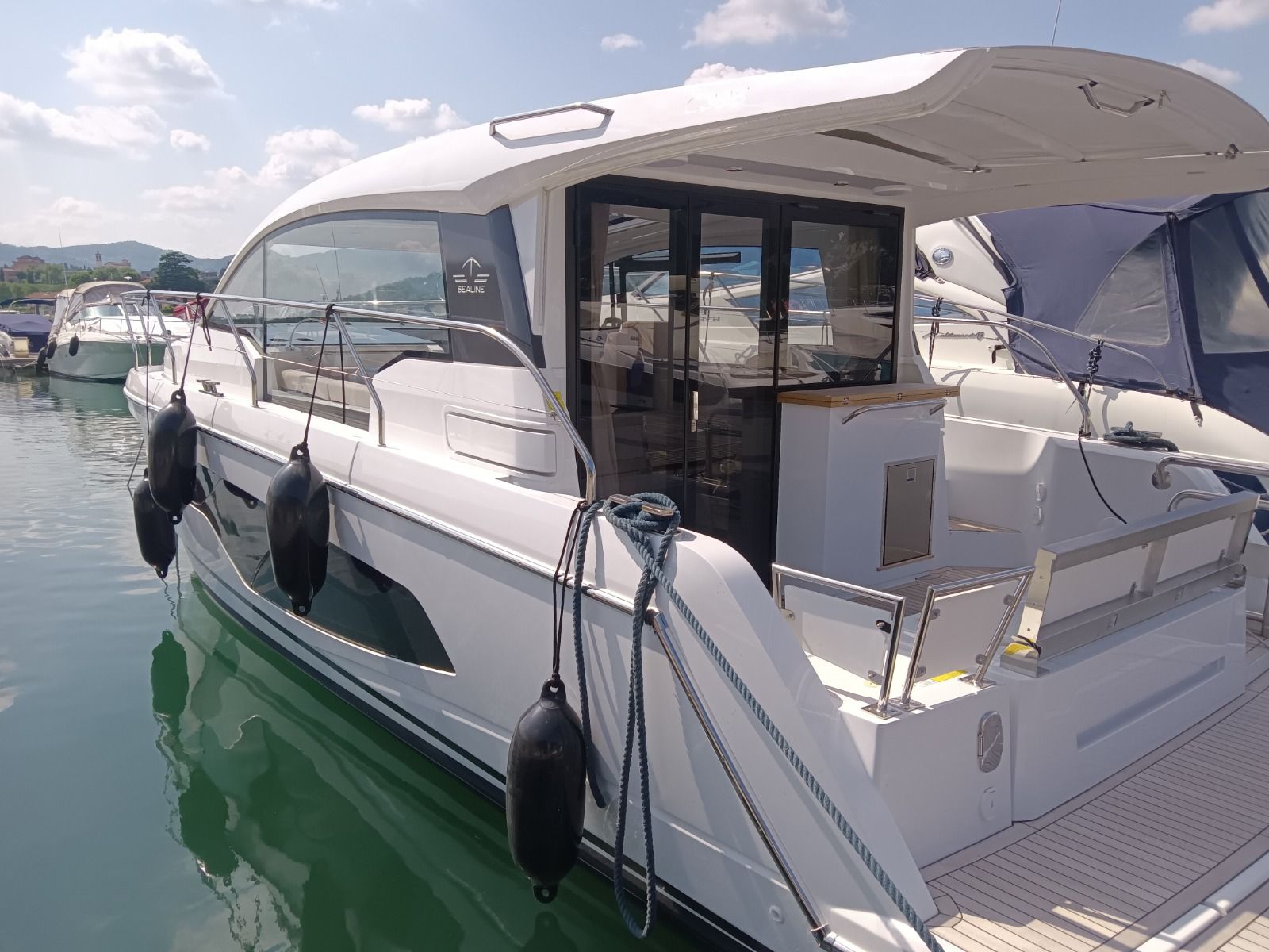 Sealine C3302023 for sale call for a price 