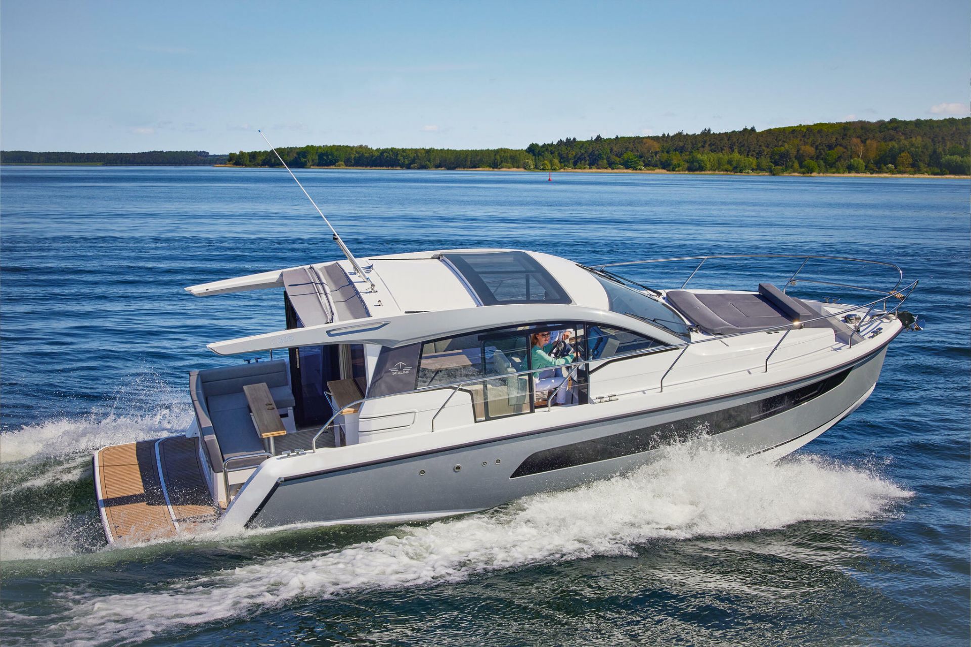 Sealine C335 - 2024
