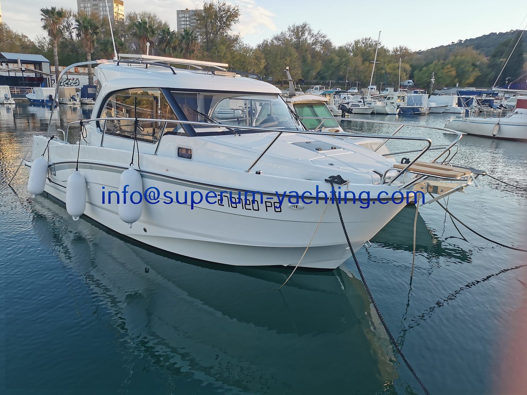 Beneteau Antares 8 - 2022