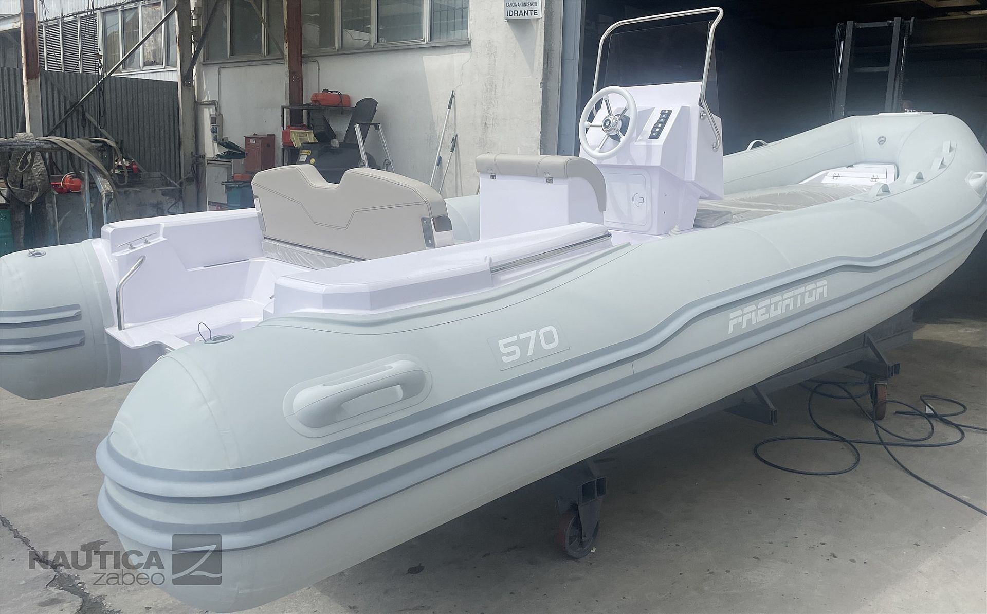 Stingher Predator 570 - 2026