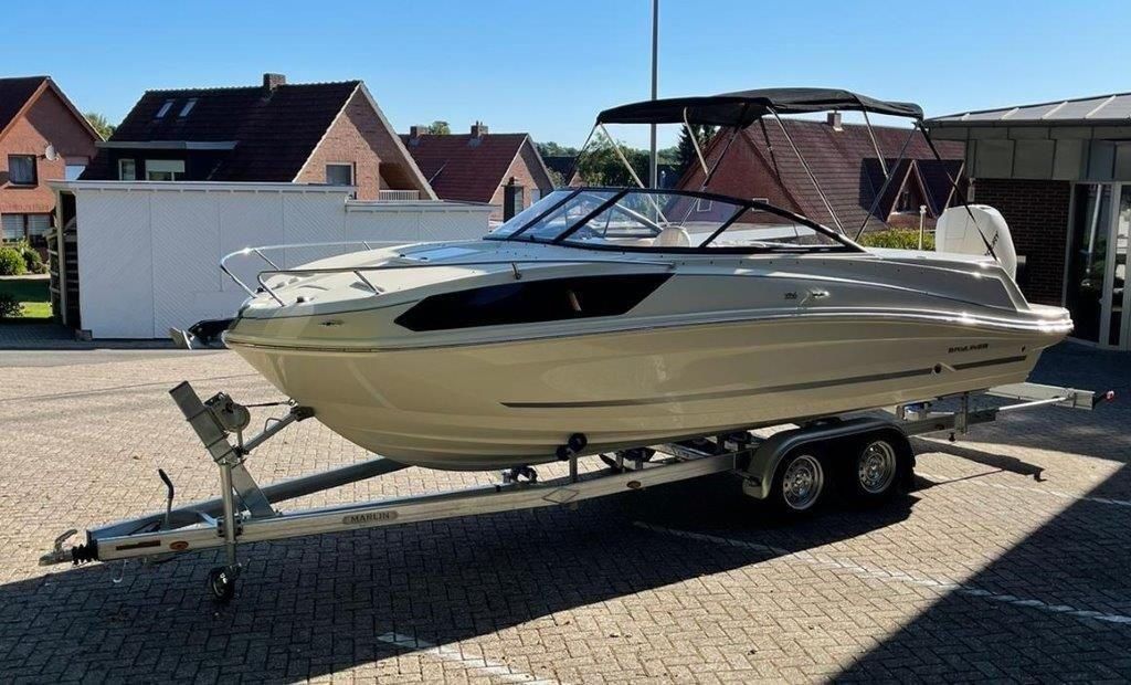 Bayliner VR 6 - 2019
