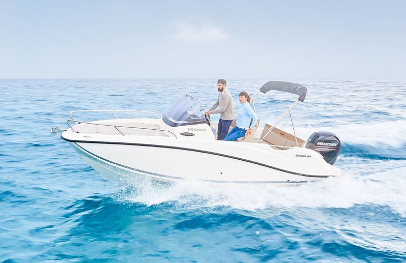 Quicksilver 605 Sundeck + Mercury F115 - hitra dobava - 2024