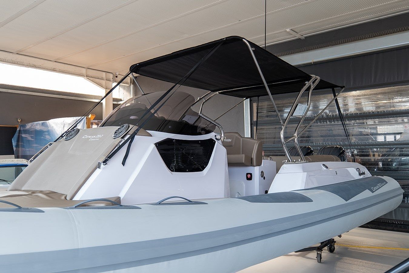 Ranieri International Cayman 28 Executive - 2026 - for sale: 183990.-EUR