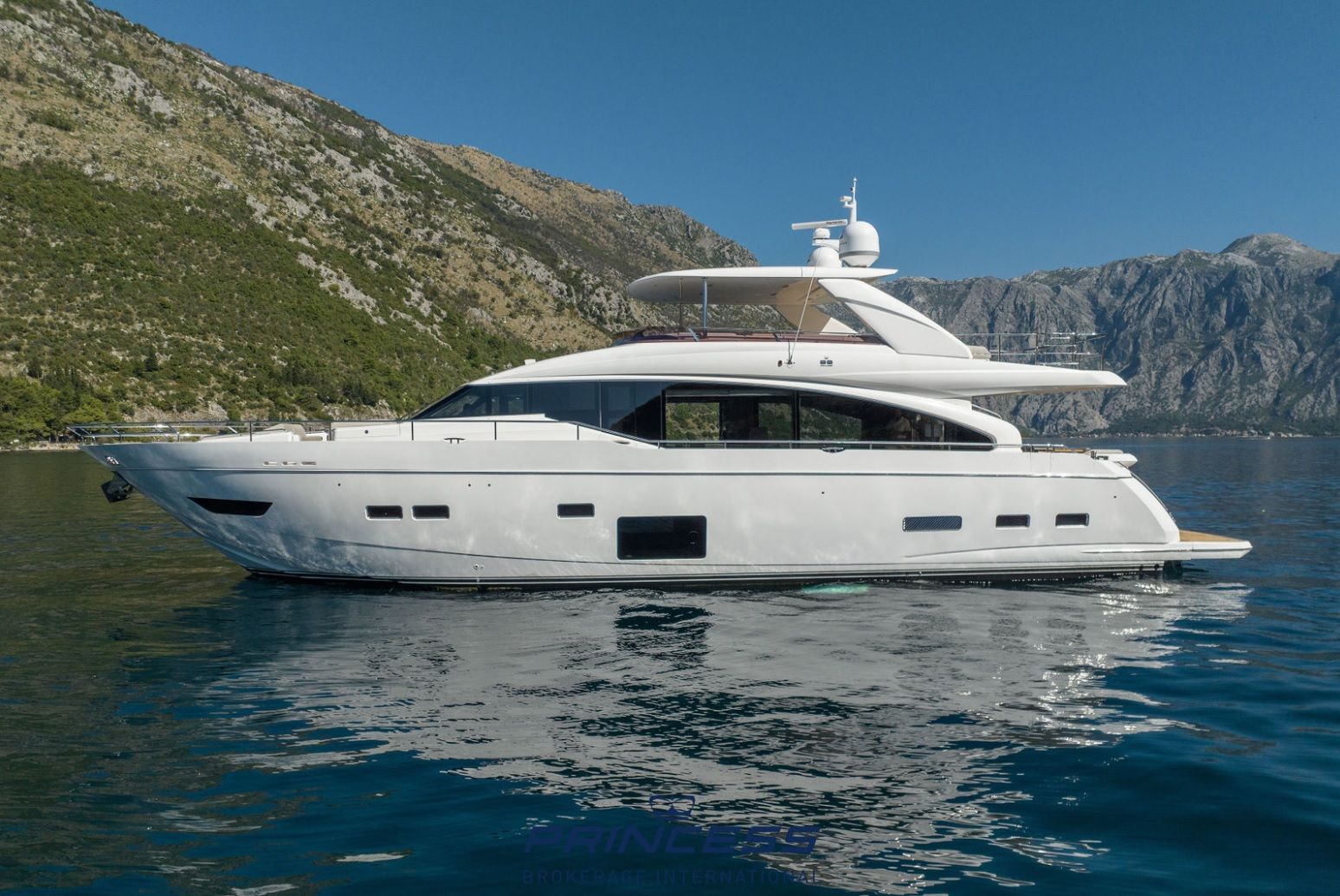 Princess Y88 - 2019 - for sale: 4950000.-EUR