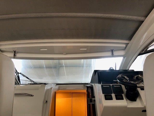 Sealine S330 - 2019