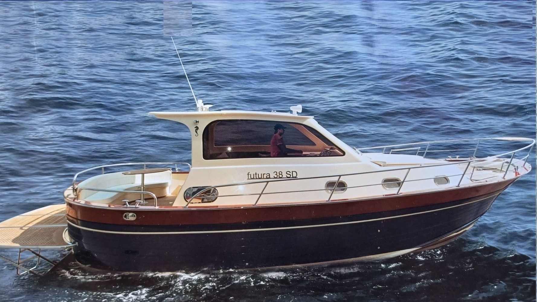 Nautica Esposto FUTURA 38 - 2016