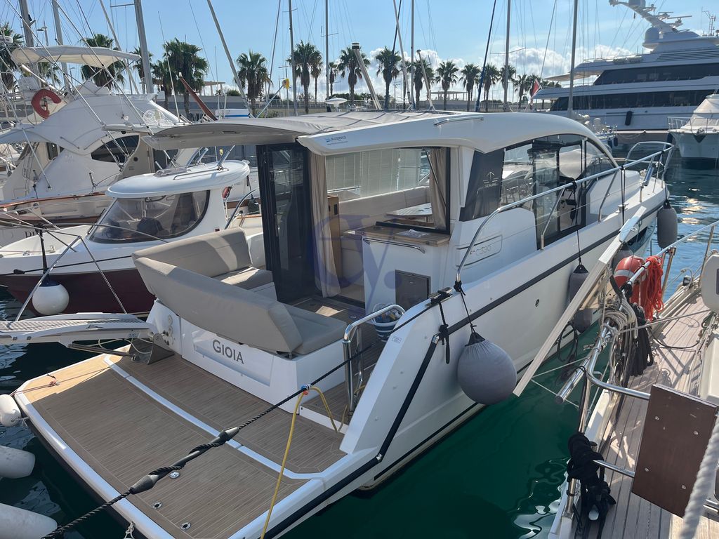 Sealine C330 - 2019