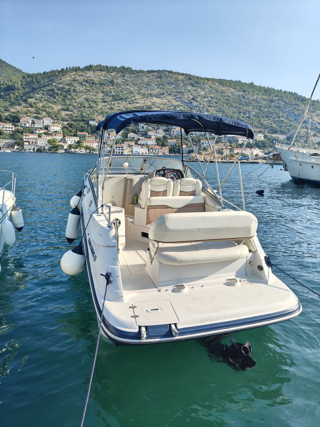 Four Winns 258 VISTA S - 2006 - for sale: 46500.-EUR