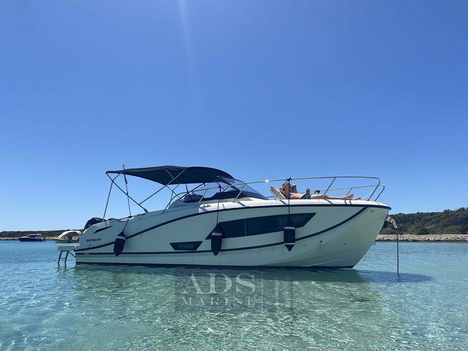Quicksilver 875 - 2019