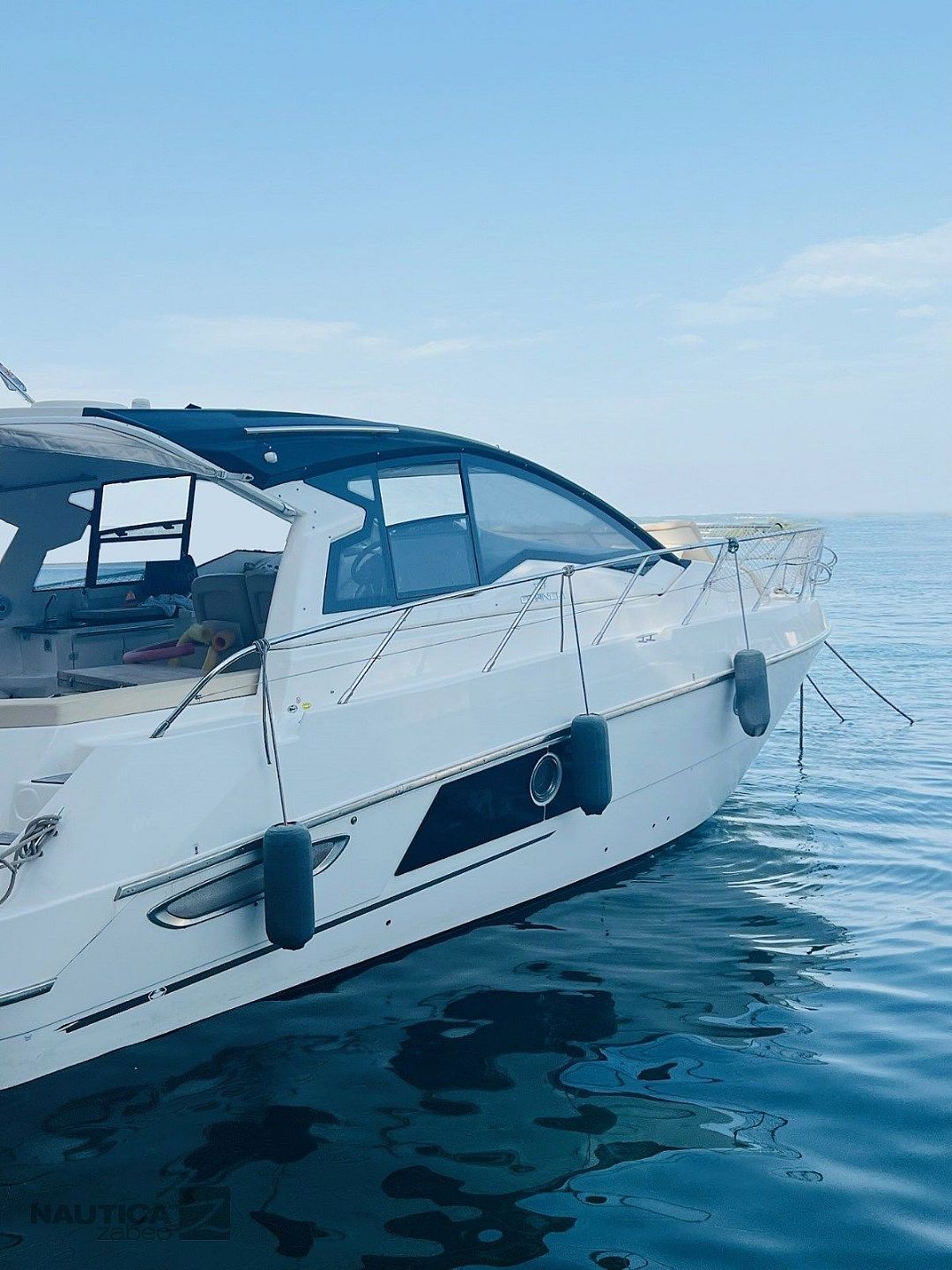 Cranchi M38 HT - 2015