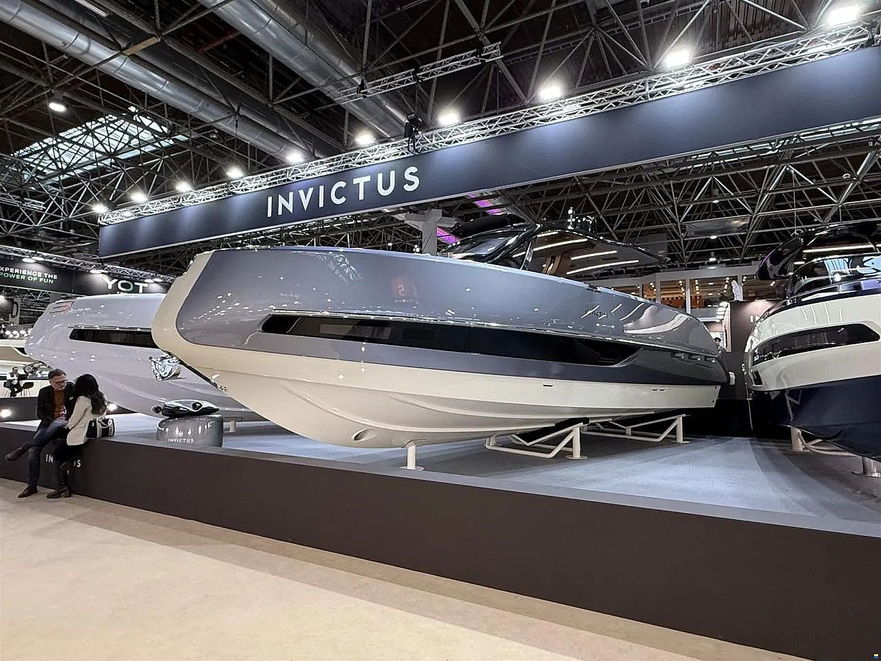 Invictus TT 420 - 2025