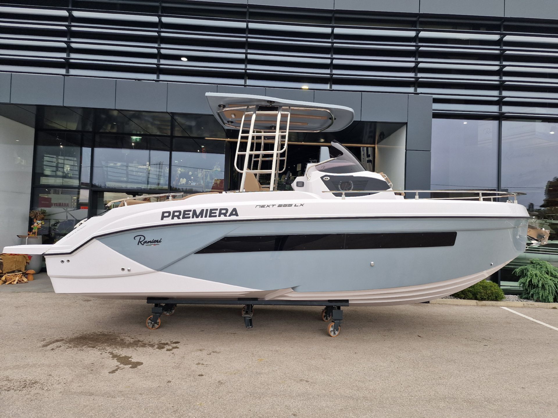 Ranieri International NEXT 255LX PREMIERA - NA ZALOGI DEMO PAKET - 2025