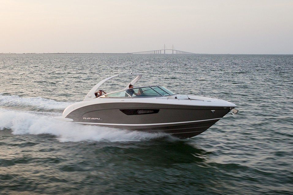 Regal 3300 Bowrider - 2025