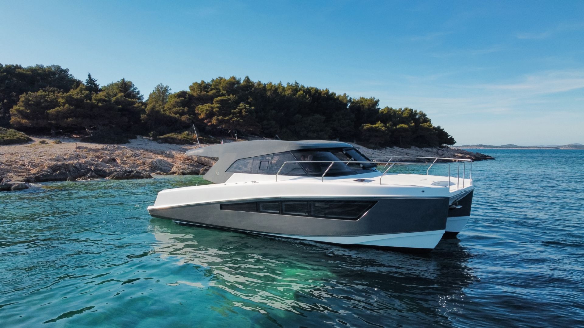MAKAI M42 - 2025