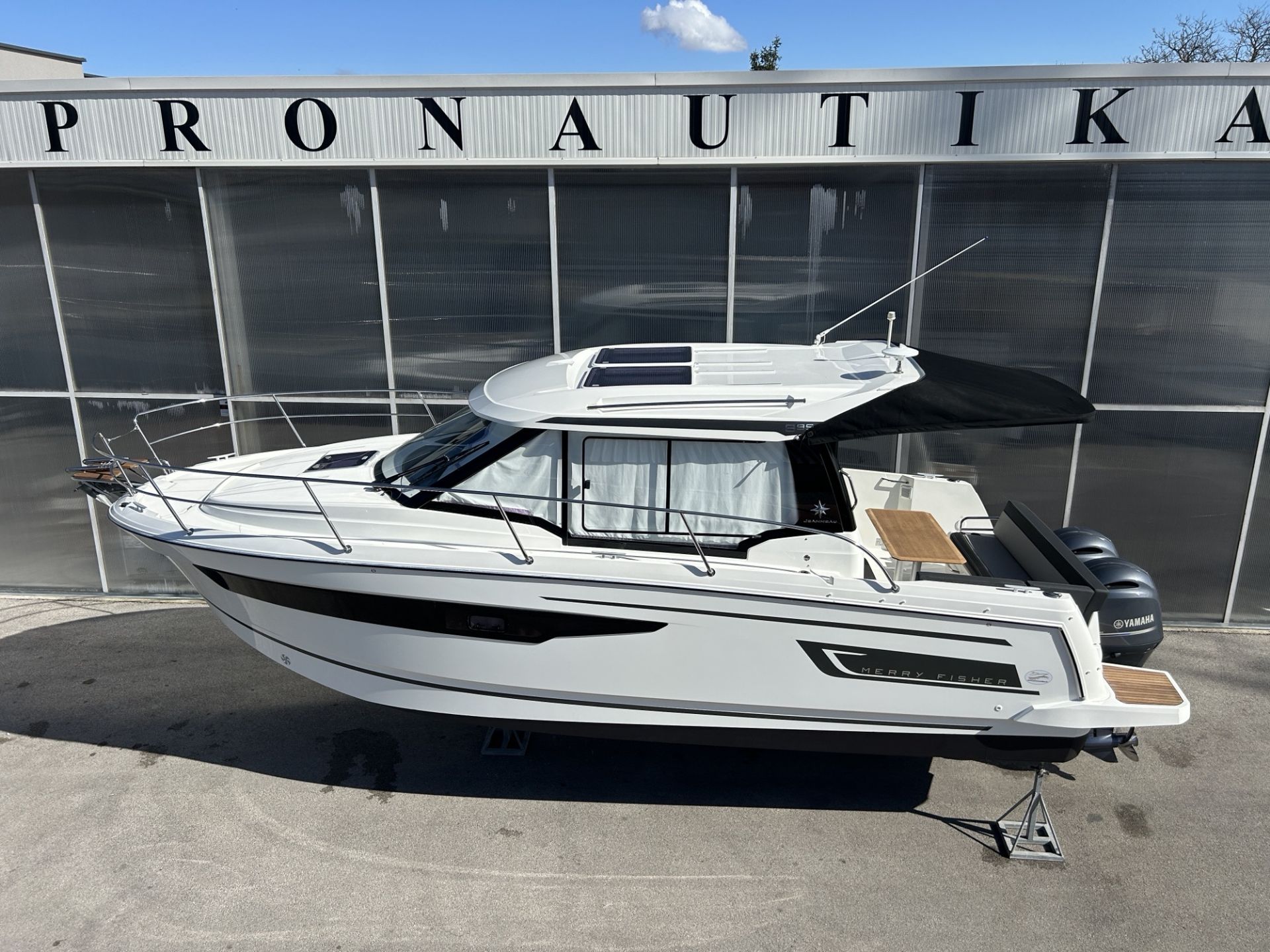 Jeanneau Merry Fisher 895 sa 65 sati rada - 2020