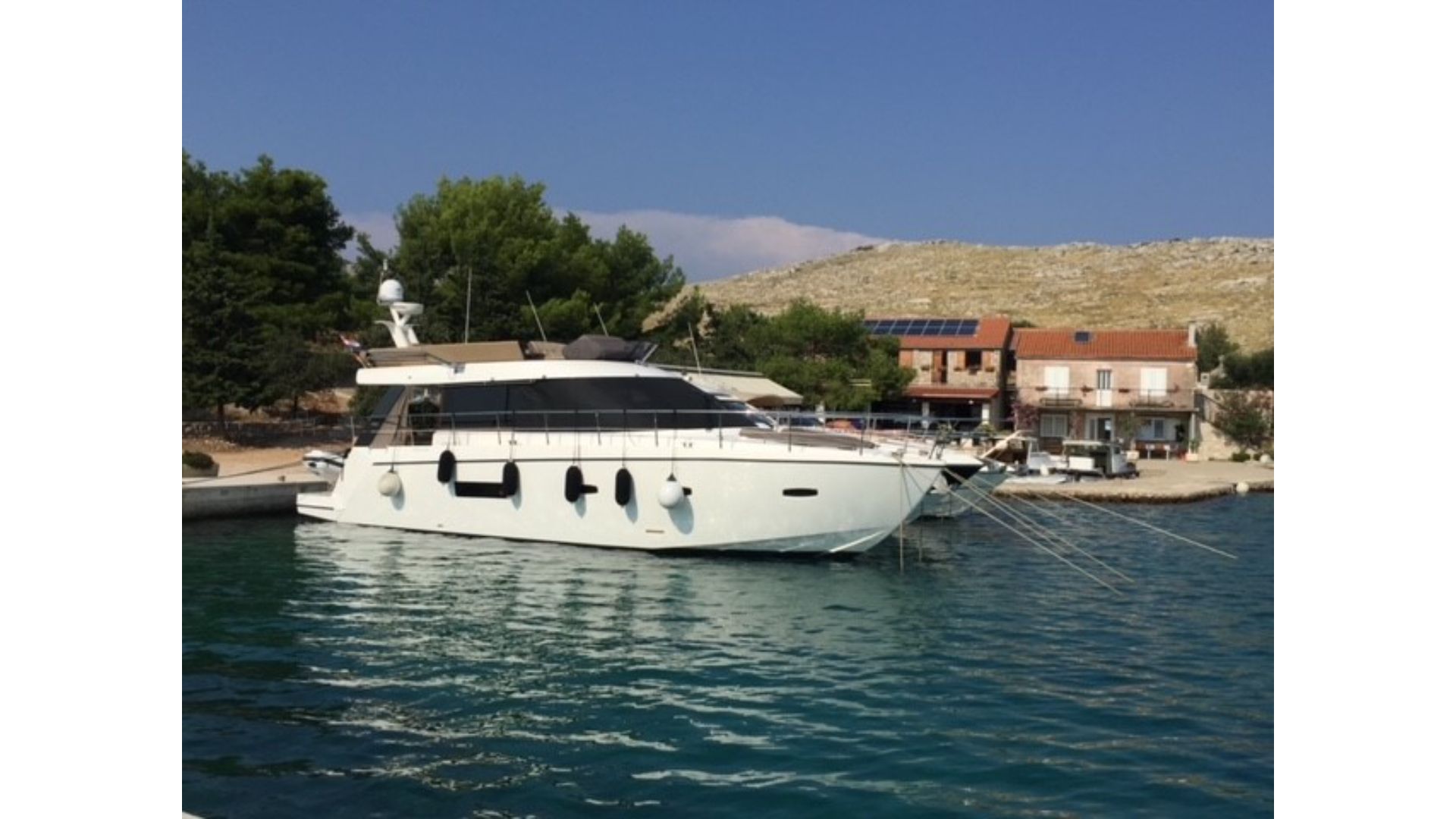 Sealine F42 - 2012 - for sale: 299000.-EUR