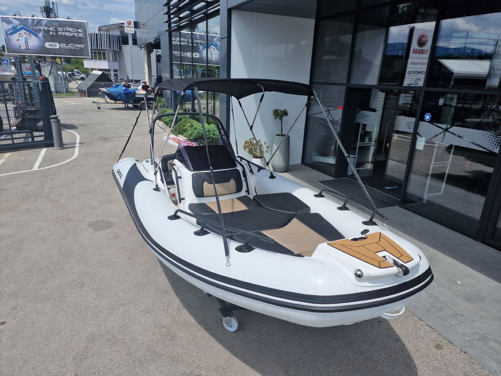 GRAND BOATS G500HGLF White Decor II ODPRODAJA DEMO MODELA - 2025