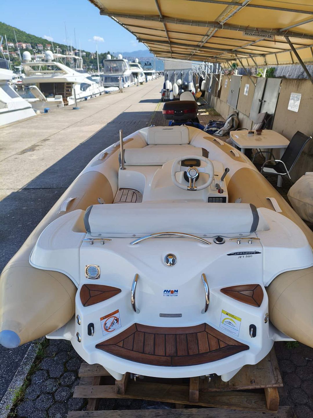 Avon Seasport Jet 380 - 2014