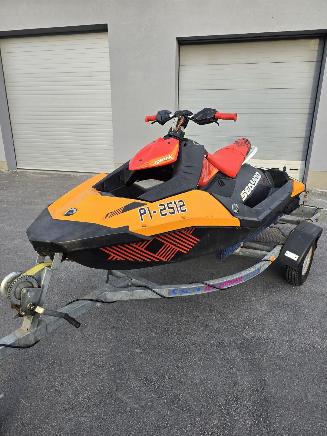 SeaDoo SPARK TRIXX 2UP IBR  s prikolico - 2019