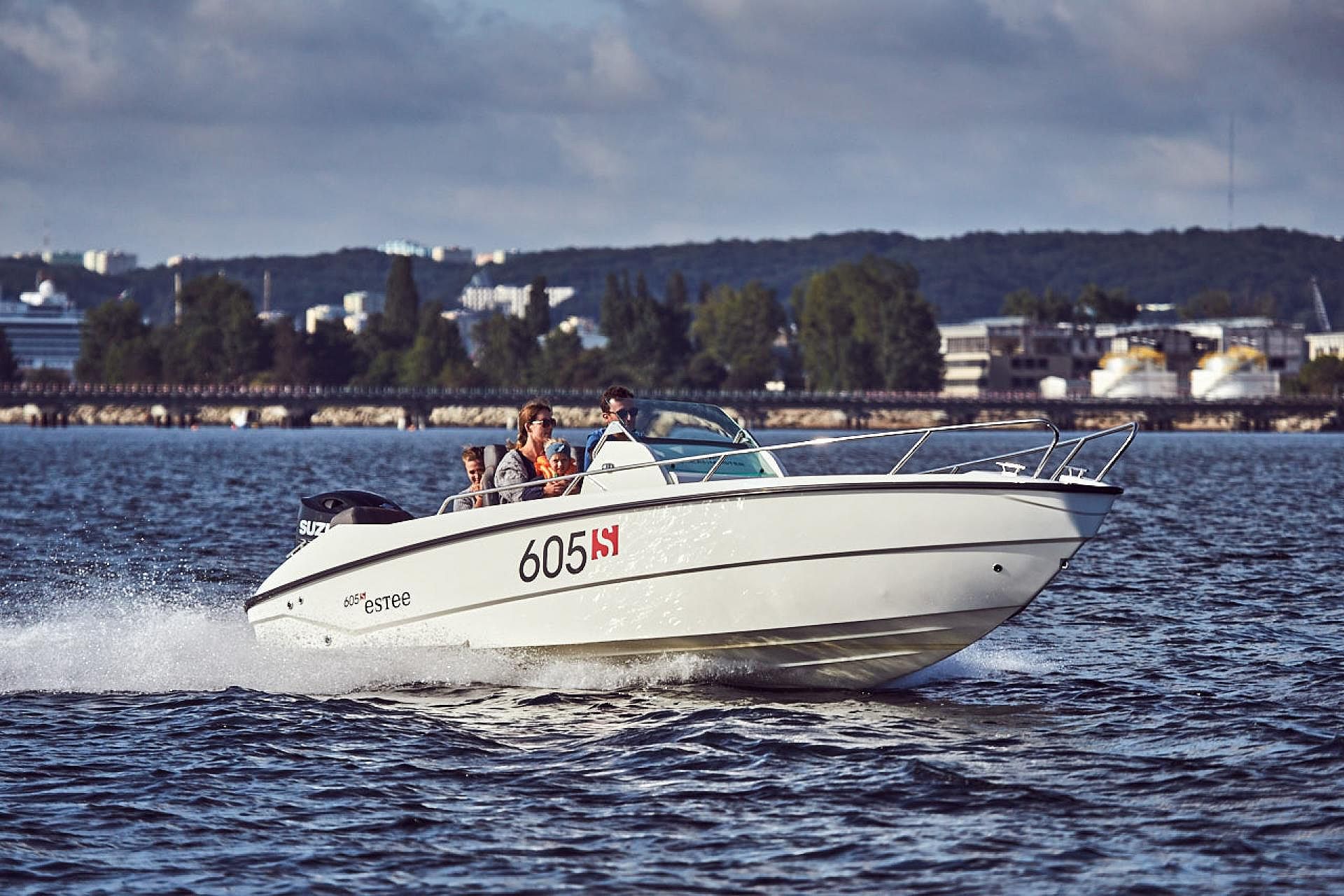 Ocean Master 605S + Suzuki 140 KS... - 2023 - for sale: 34000.-EUR