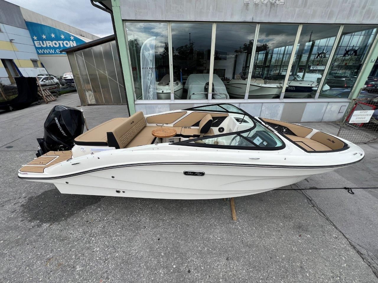 Sea Ray 210 SPOE + Mercury F... - 2025 - for sale: 77000.-EUR
