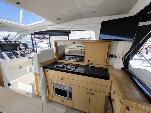 Sealine c330 - 2018 - for sale: 220000.-EUR