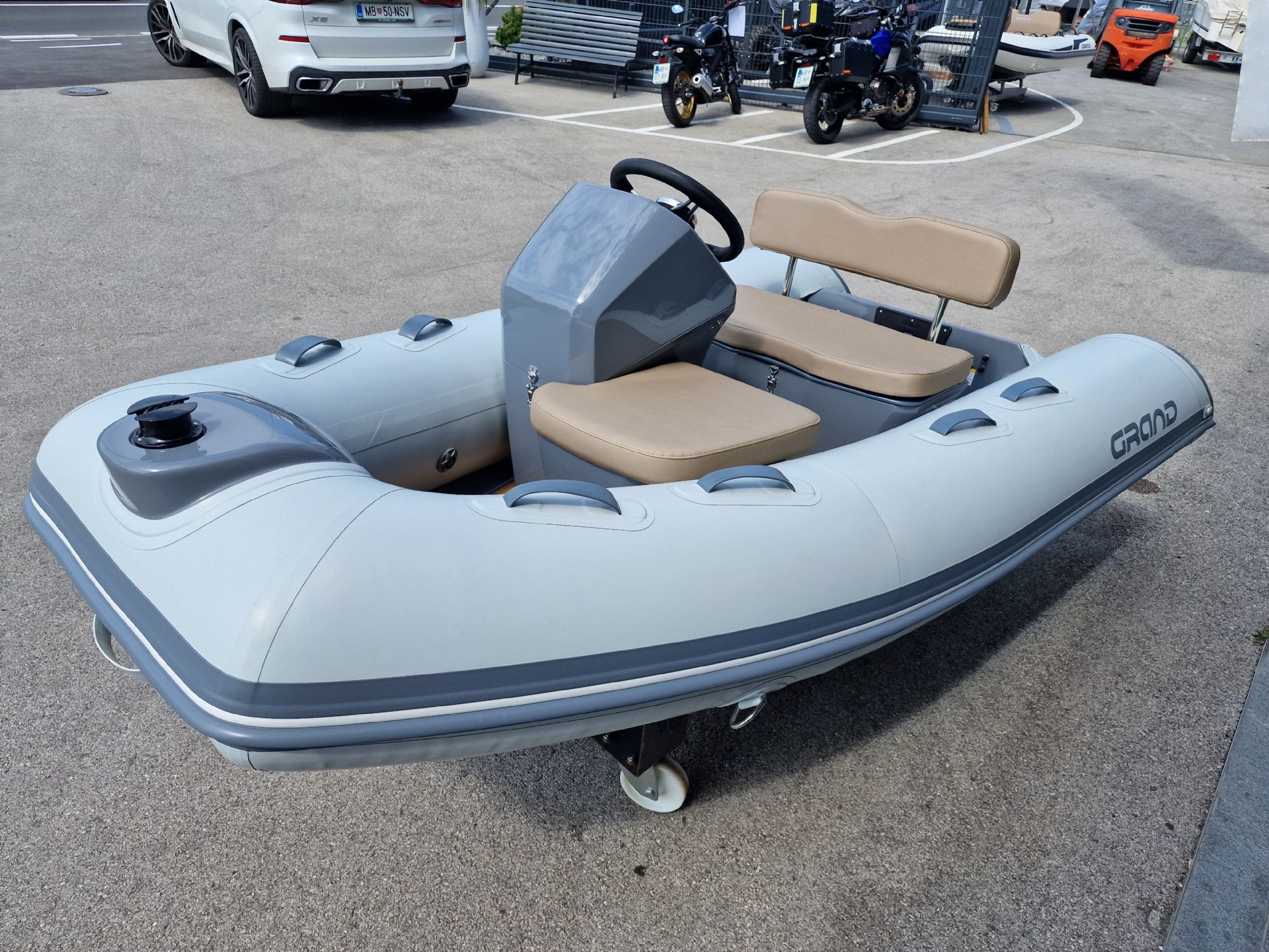 Grand S330HL Hypalon + Yamaha F20 NA ZALOGI - 2025