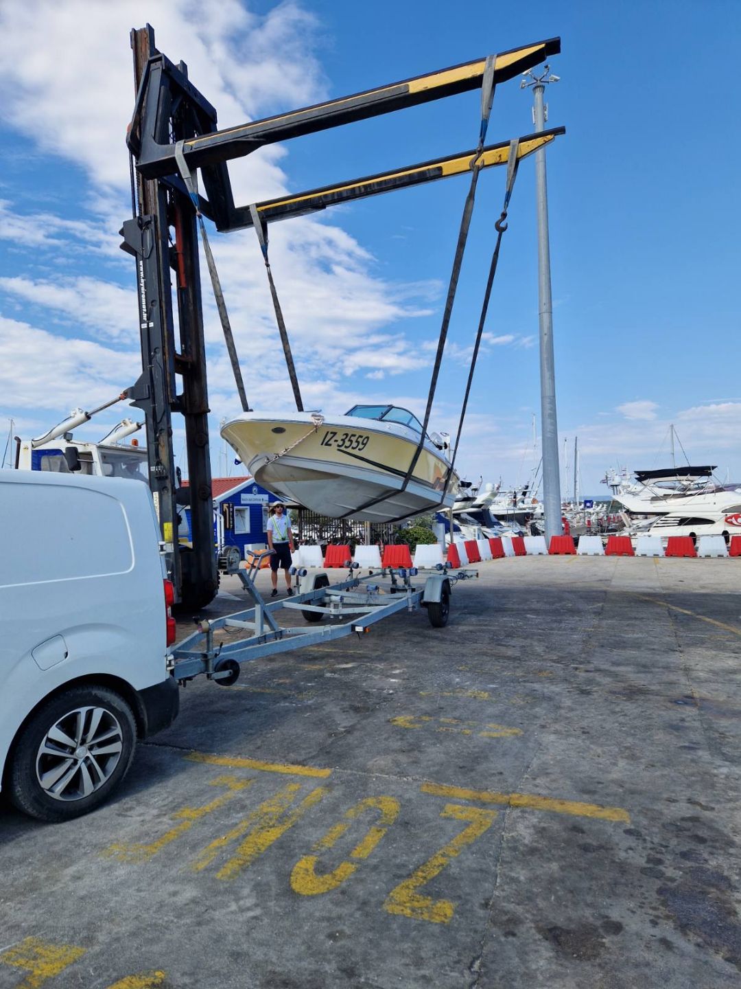 Four Winns HORIZON 180 - 2009 - for sale: 14999.-EUR