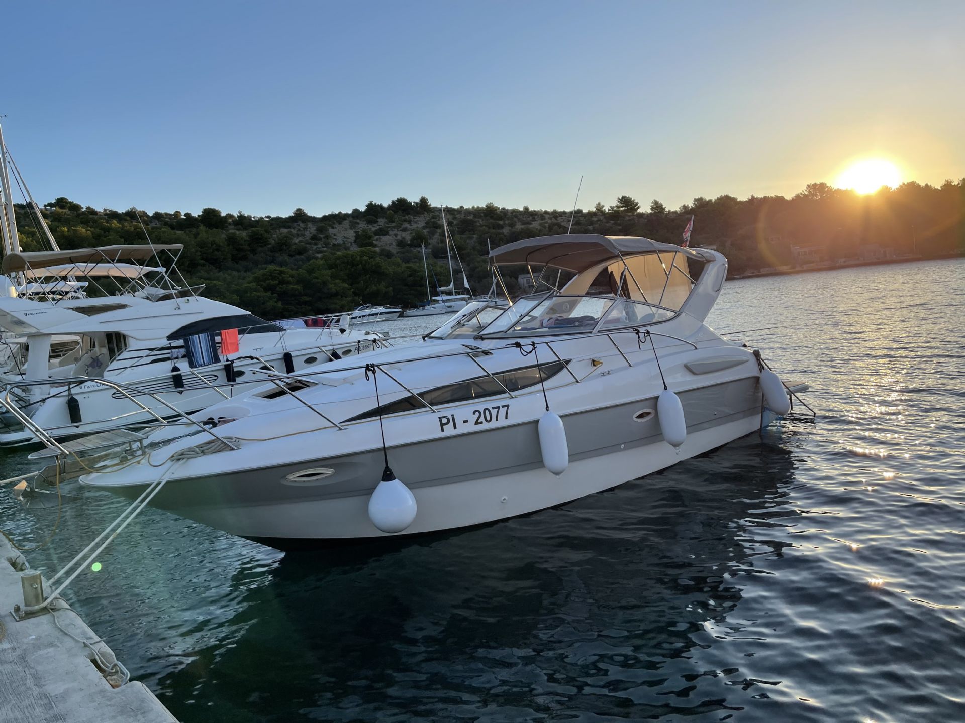 Bayliner CIERA 3055 - 1999 - for sale: 50000.-EUR