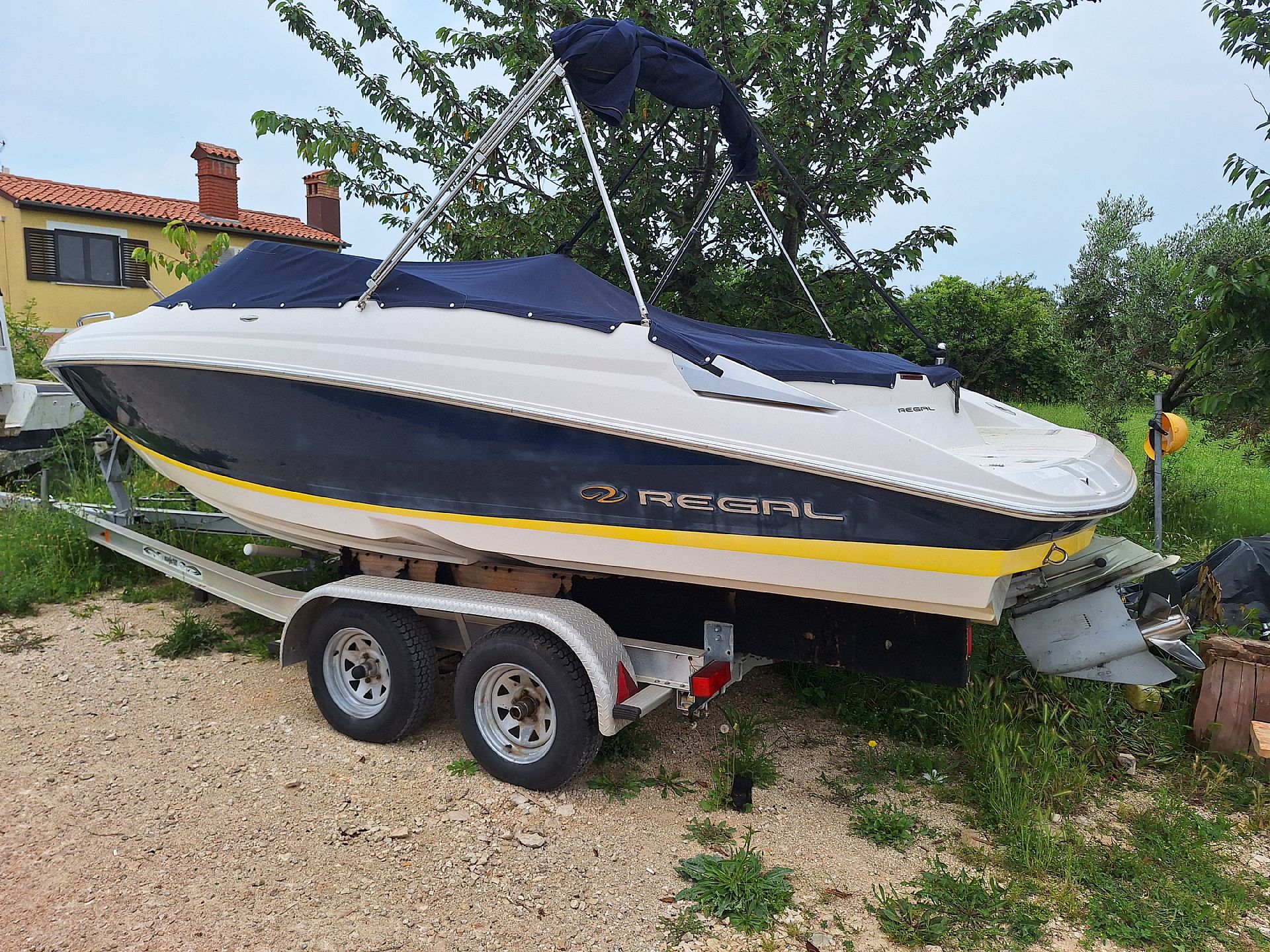 Regal 2250 - 2005 - for sale: 24900.-EUR