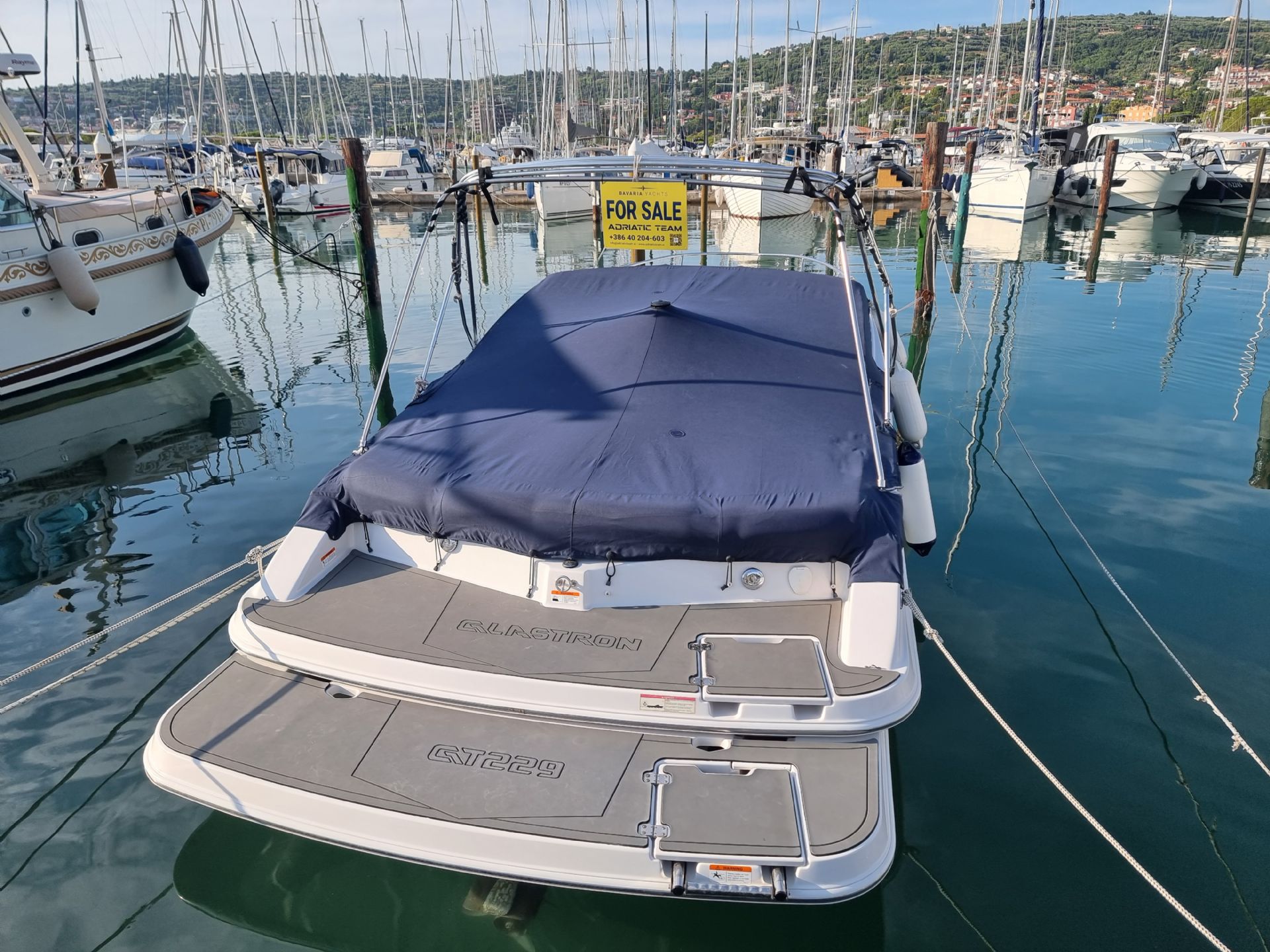 Glastron GT 229 - 2015 - for sale: 39900.-EUR