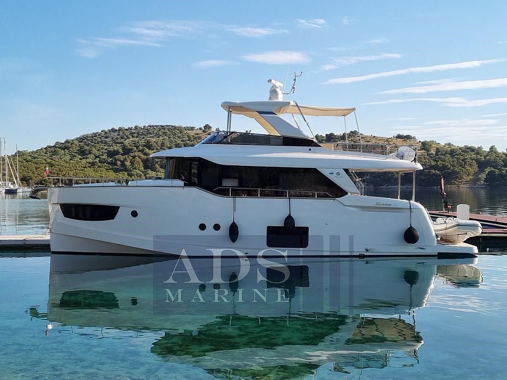 Absolute Navetta 58 - 2016