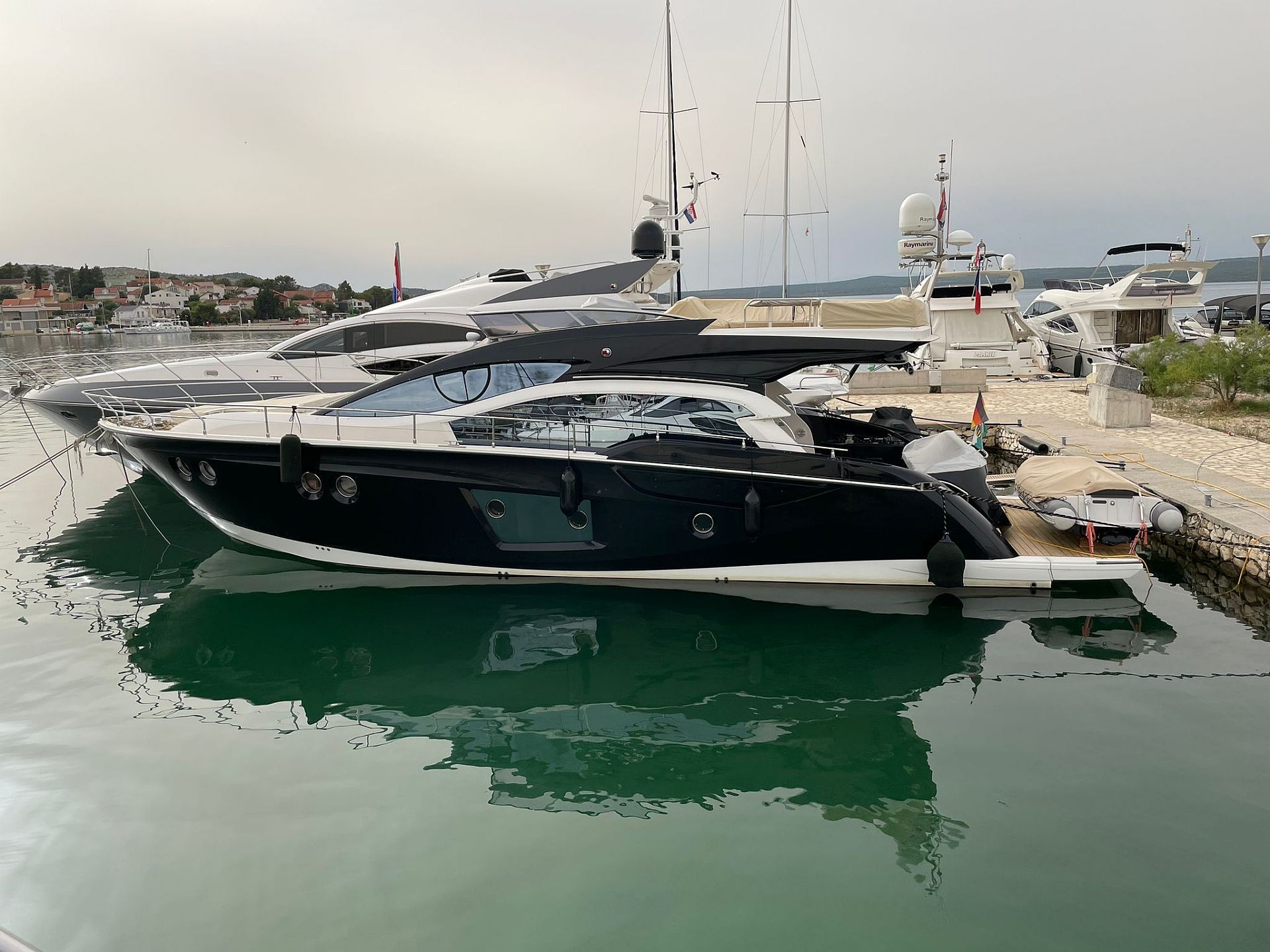 Sessa Marine 54 F - 2011